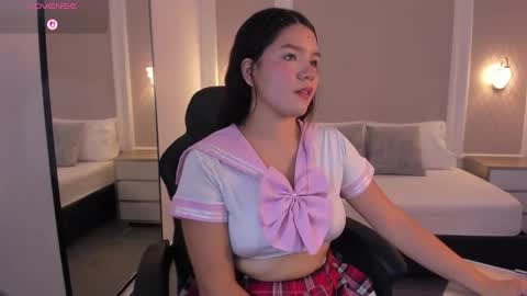 M A L U online show from 10-25-25, 04:09