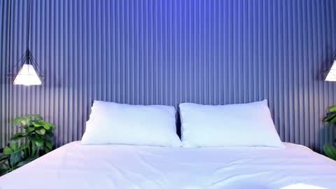 Malu online show from 12-18-25, 05:08