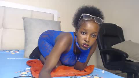mamaa online show from 02-11-25, 03:40