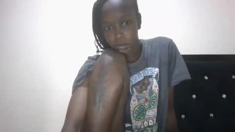 mamaa online show from 10-22-25, 01:33