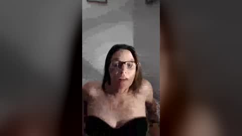 Snapshot of mamabear2727 chatting on 07-07-26, 06:38 mamabear2727 online show from 07-07-26, 06:38