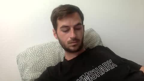 Snapshot of mamattv chatting on 09-18-25, 06:37 mamattv online show from 09-18-25, 06:37