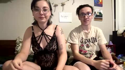 MamiCloudz online show from 03-02-25, 02:41