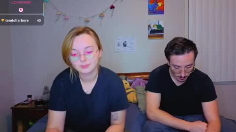 Snapshot of mamiclouds chatting on 10-01-25, 01:11 MamiCloudz online show from 10-01-25, 01:11