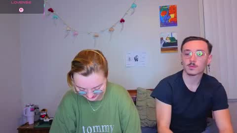 Snapshot of mamiclouds chatting on 10-18-25, 12:57 MamiCloudz online show from 10-18-25, 12:57