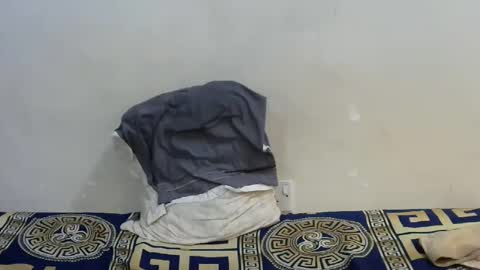 mamuuu_ online show from 12-19-25, 04:25