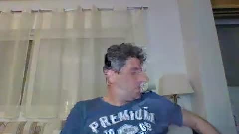 Snapshot of man211172 chatting on 03-23-26, 06:01 man211172 online show from 03-23-26, 06:01