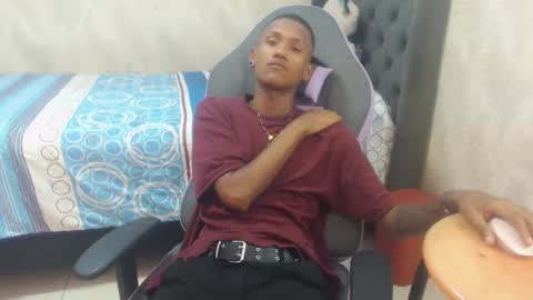 man_san11 online show from 01-19-25, 04:14