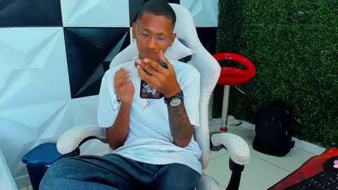 man_san11 online show from 11-03-25, 03:35