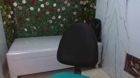 man_san11 online show from 12-22-25, 03:31