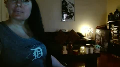 mandaloriangirlsfight online show from 03-10-26, 08:36