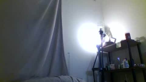 mindy22 online show from 12-14-25, 05:35