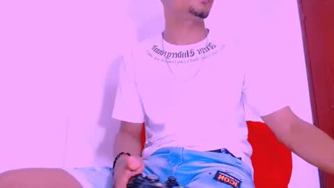 juan camilo online show from 12-17-24, 03:06