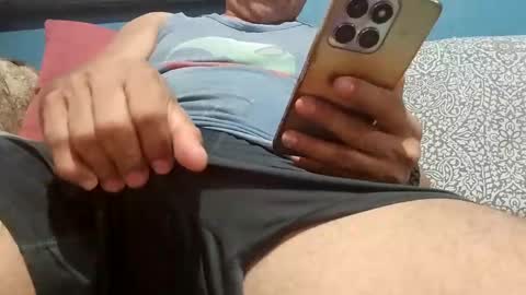 Snapshot of mandrilo7379 chatting on 10-04-25, 07:50 mandrilo7379 online show from 10-04-25, 07:50