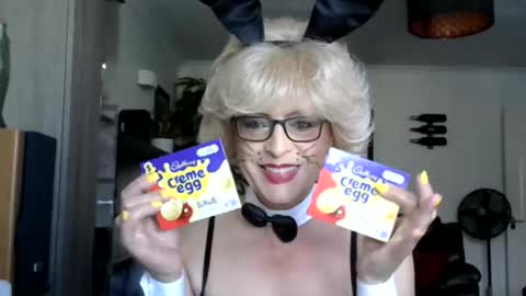 Snapshot of mandy_eyecandy chatting on 04-05-26, 01:41 Mandy EyeCandy online show from 04-05-26, 01:41