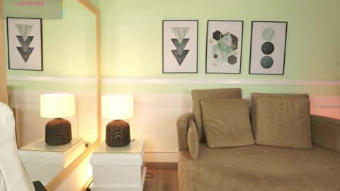 Snapshot of mandycollins_ chatting on 03-31-26, 11:32 Mandy Collins online show from 03-31-26, 11:32