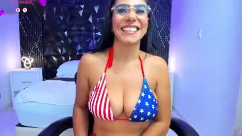 Snapshot of mandyfisher chatting on 07-04-26, 07:42 MANDY BIG BOOBS online show from 07-04-26, 07:42