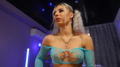 Anto Lovense is Active My pleasure is in your hands Private is Open online show from 10-16-25, 06:25