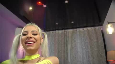 Anto Lovense is Active My pleasure is in your hands Private is Open online show from 02-11-26, 07:35