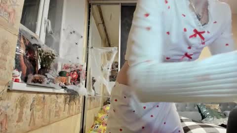 Mandy online show from 10-01-25, 03:40