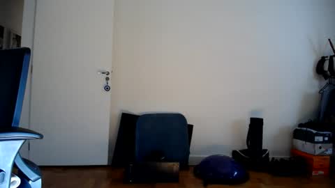 Snapshot of mane_995483 chatting on 08-08-26, 11:56 mane_995483 online show from 08-08-26, 11:56