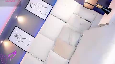 manellyksparklee online show from 06-25-26, 12:42
