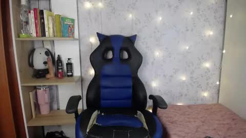 manelyke online show from 04-23-26, 12:15