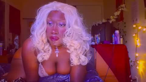 manicpixiedreamgirl__ online show from 09-20-25, 06:20