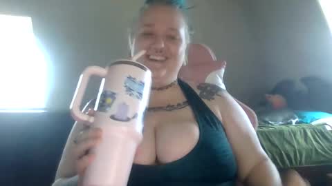 ManicPixiePop online show from 11-22-25, 06:40