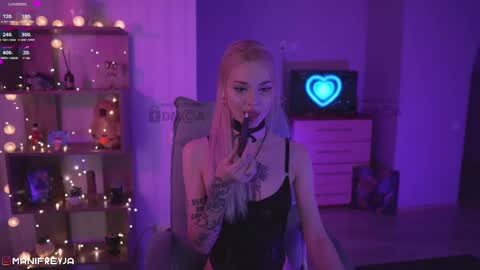 Amelie online show from 02-10-25, 07:07