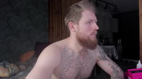 Snapshot of manjerk_on_cb chatting on 10-15-25, 03:23 Arthur online show from 10-15-25, 03:23