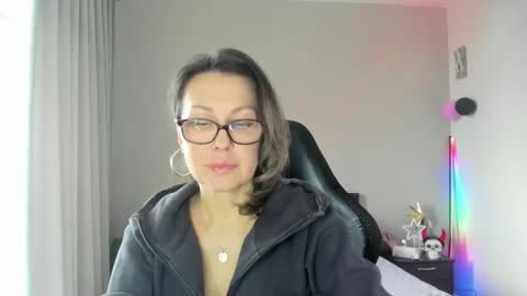 Nika online show from 03-12-25, 01:51