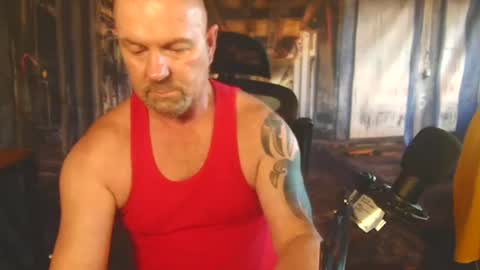 Snapshot of manlyprisonguy2 chatting on 07-12-26, 06:32 Manly online show from 07-12-26, 06:32
