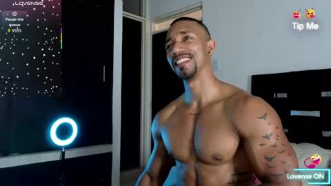 Manolo Hot 1 online show from 05-12-26, 07:55