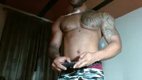 Snapshot of manolofitt chatting on 04-08-26, 02:17 Manolo online show from 04-08-26, 02:17