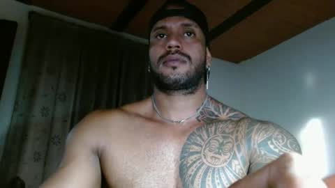 Snapshot of manolofitt chatting on 04-18-26, 10:10 Manolo online show from 04-18-26, 10:10