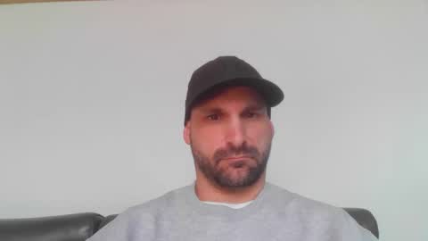 manop01 online show from 05-10-26, 01:49