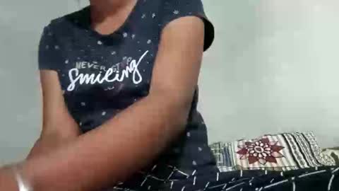 manreet_sen23 online show from 09-19-25, 04:47