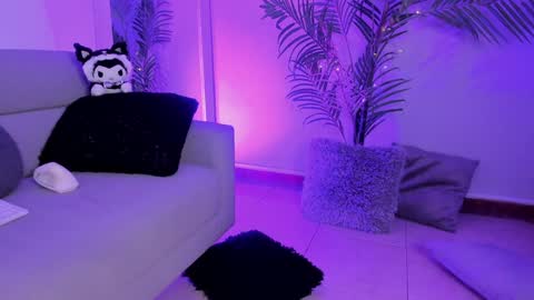 Manu Velez  online show from 12-26-24, 02:37