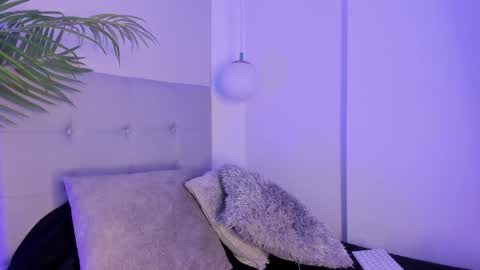 Manu Velez  online show from 01-19-25, 02:59