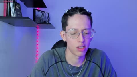 Manuel online show from 03-11-25, 07:58