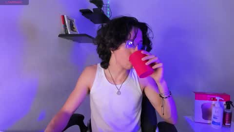 Manuel online show from 11-19-25, 02:55