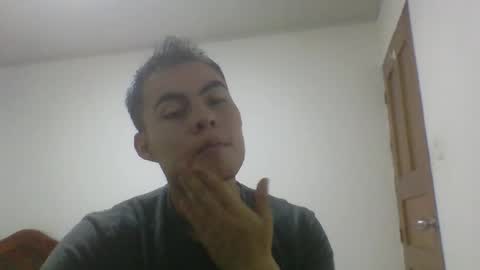 Snapshot of manuel9810 chatting on 09-29-25, 04:28 manuel9810 online show from 09-29-25, 04:28