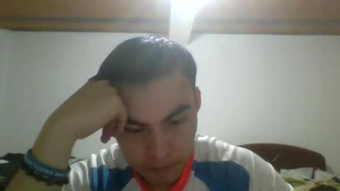 Snapshot of manuel9810 chatting on 10-17-25, 03:31 manuel9810 online show from 10-17-25, 03:31