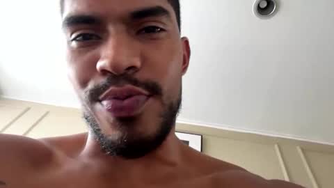 Snapshot of manuel__brown chatting on 05-25-26, 07:31 Manuel online show from 05-25-26, 07:31
