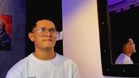 Manuel online show from 10-18-25, 02:58