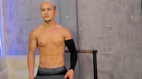 Manuel online show from 11-27-25, 02:02