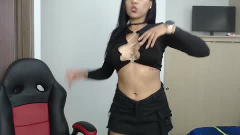 Snapshot of manuela99x chatting on 03-02-26, 06:48 Manuela online show from 03-02-26, 06:48