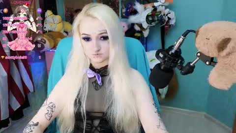 Manuela online show from 02-24-25, 02:26