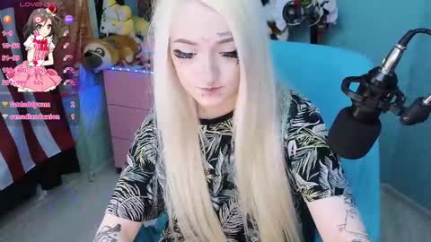 Manuela online show from 02-26-25, 03:41